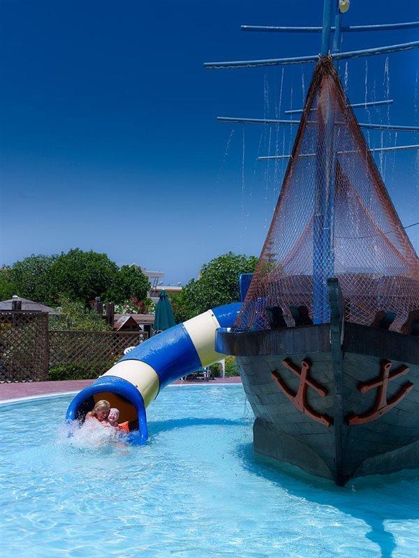 Family World Aqua Beach Matoula Complex Hotel 2*